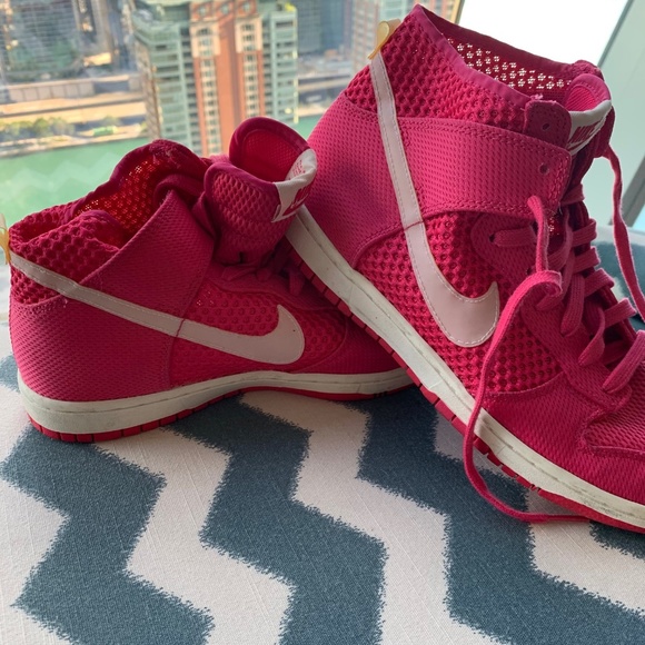 hot pink nike high tops